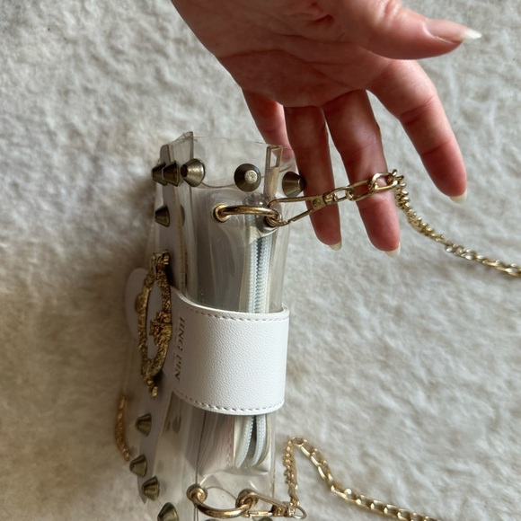 Jing Pin Pi Ju White and gold shoulder bag - Picture 5 of 5